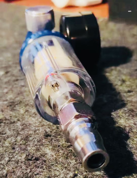 Регулятор тиску повітря з манометром на пульвелізатор Розпилювач