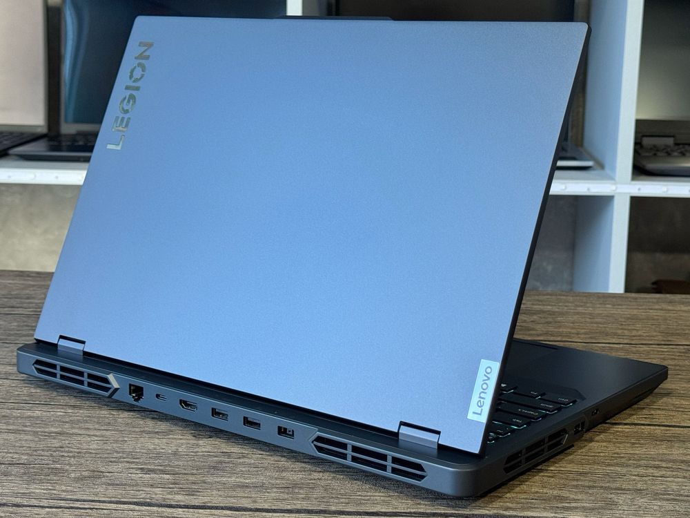 Lenovo Legion Pro 5/2K/240Hz/i7-13700HX/32GB DDR5/1.5TB SSD/RTX 4070