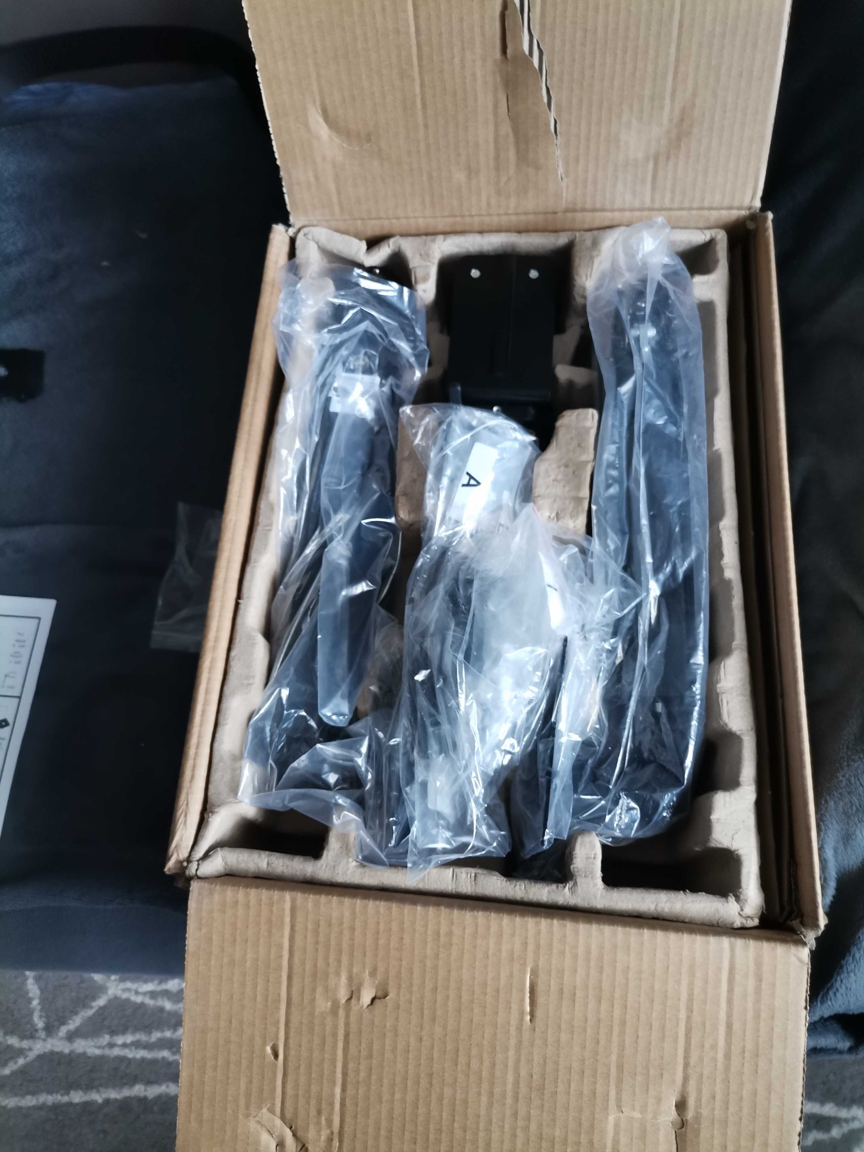 Stojak dwuramienny monitory 17"-32"