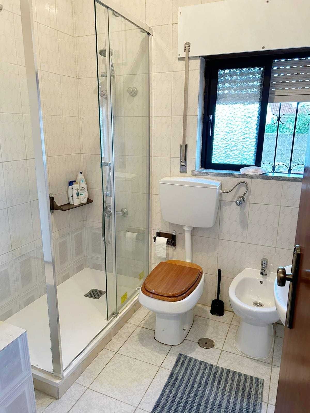 Aluguer de Quartos | Rooms for Rent - Charneca da Caparica