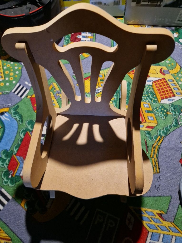 Fotel bujany dla dziecka, drewniany, krzesło - dekoracja