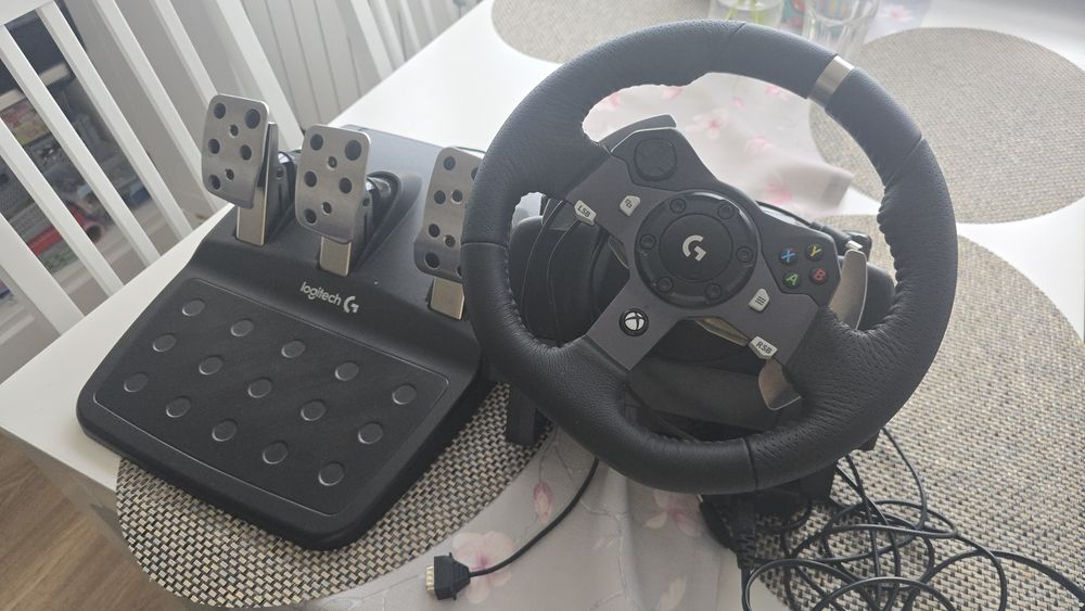Kierownica Logitech G920 Driving Force (Xbox / PC) Zestaw Pudełko