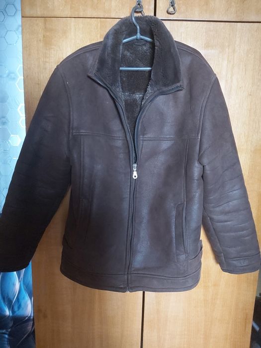 Продаю чоловічу дублянку