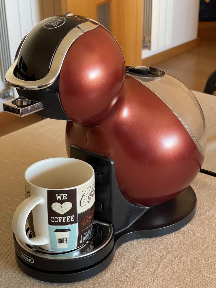 Cafeteira Dolce Gusto automatica