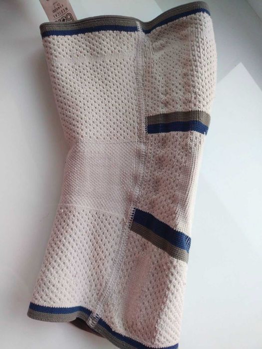 Бандаж наколінник з силіконовим кільцем ребрами жорсткості  розмір.3