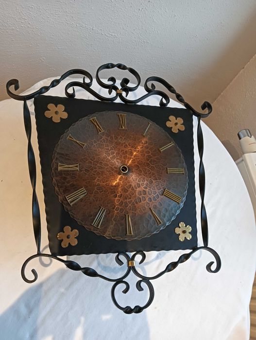 Stara skrzynia do zegara + struny