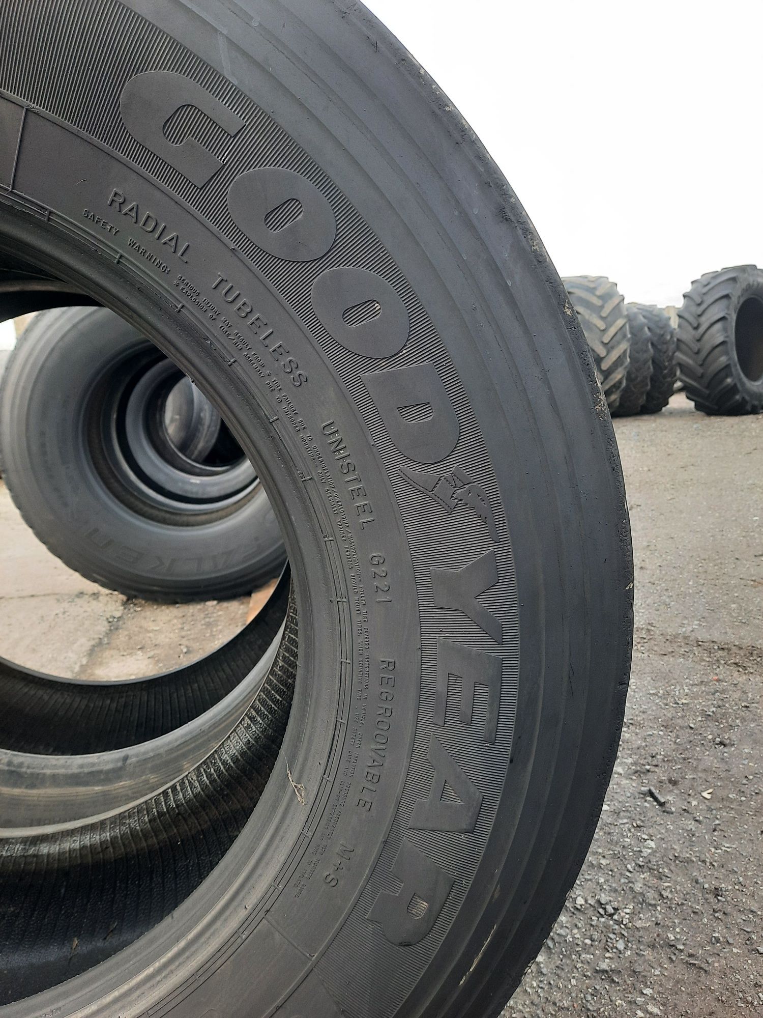 Opony 385/65 R22.5 Goodyear Omnitrac MST II budowlane