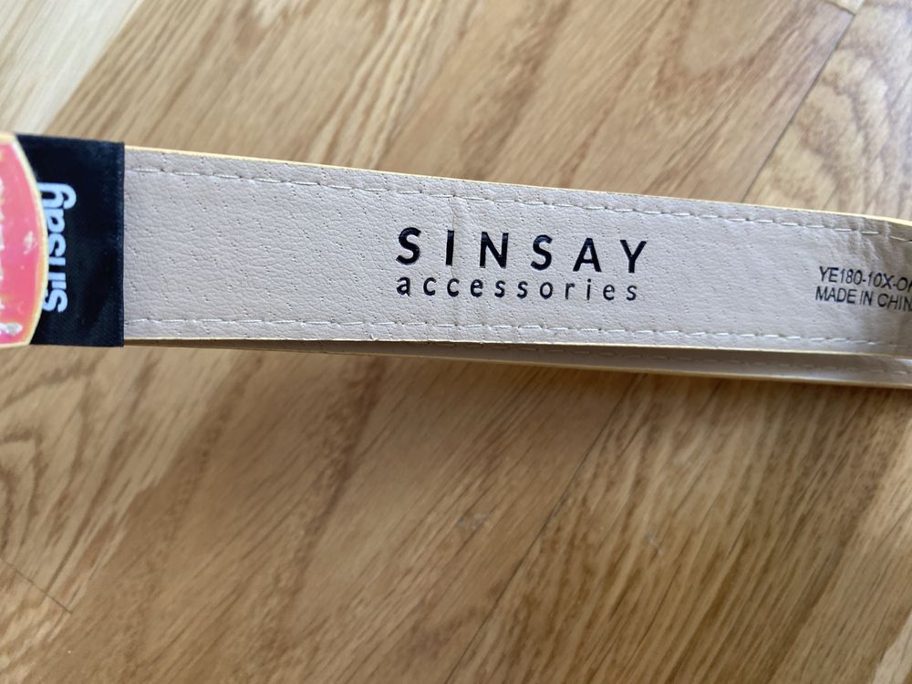 Pasek z saszetka Sinsay kolorowy hologram