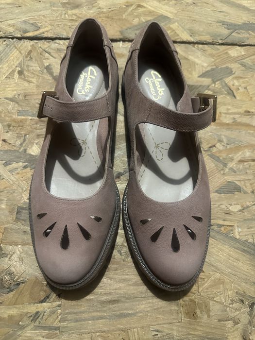 Нові жіночі туфлі Clarks