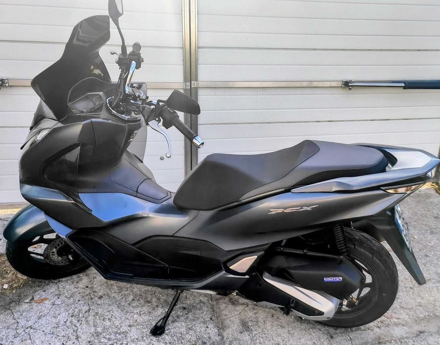 HONDA PCX 125 Bem Estimada