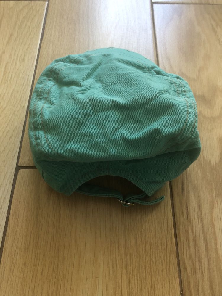 Zielona czapka z daszkiem bawełniana M