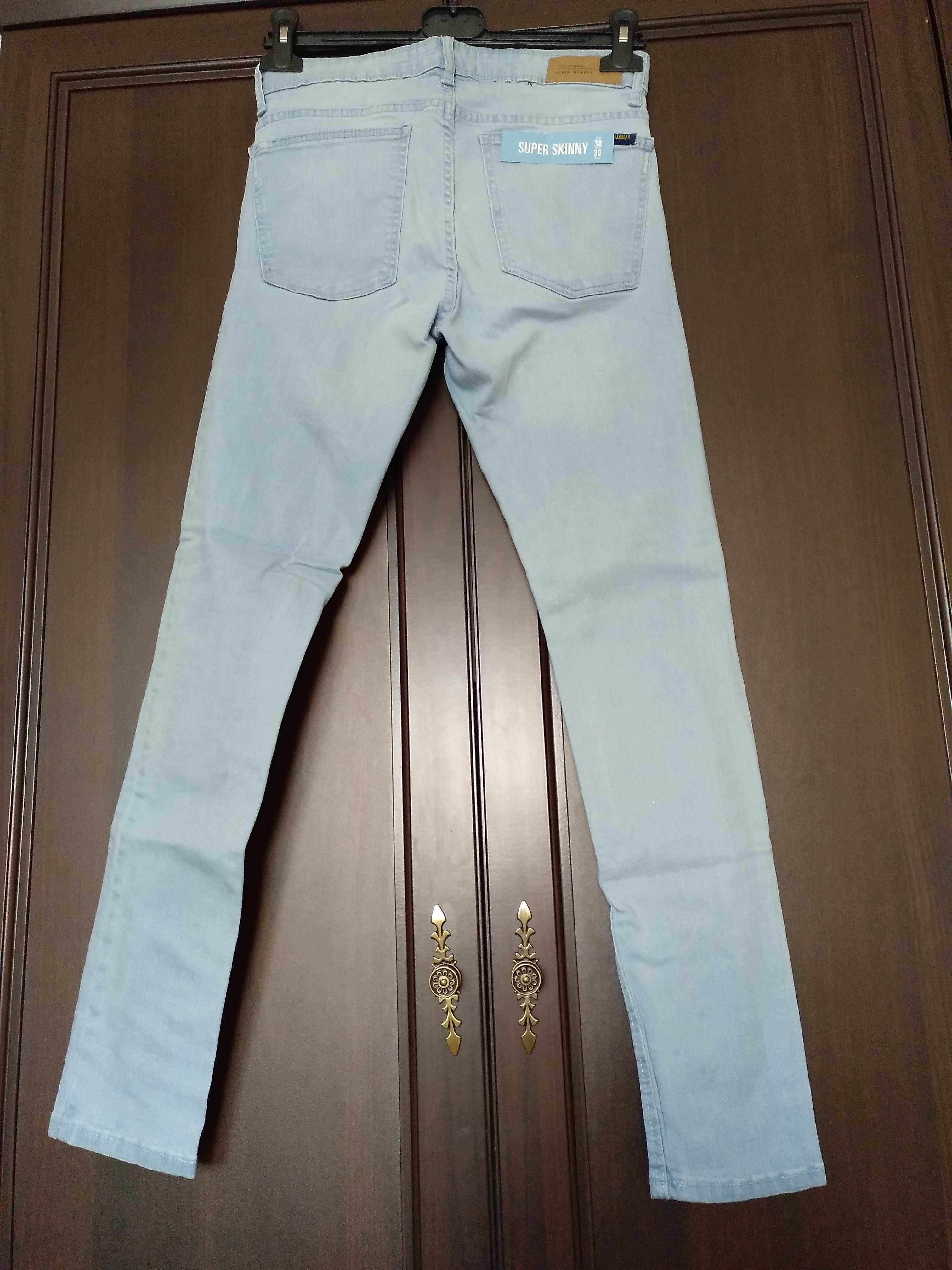 Spodnie nowe PULL& BEAR , rurki, EUR 38, MEX 30