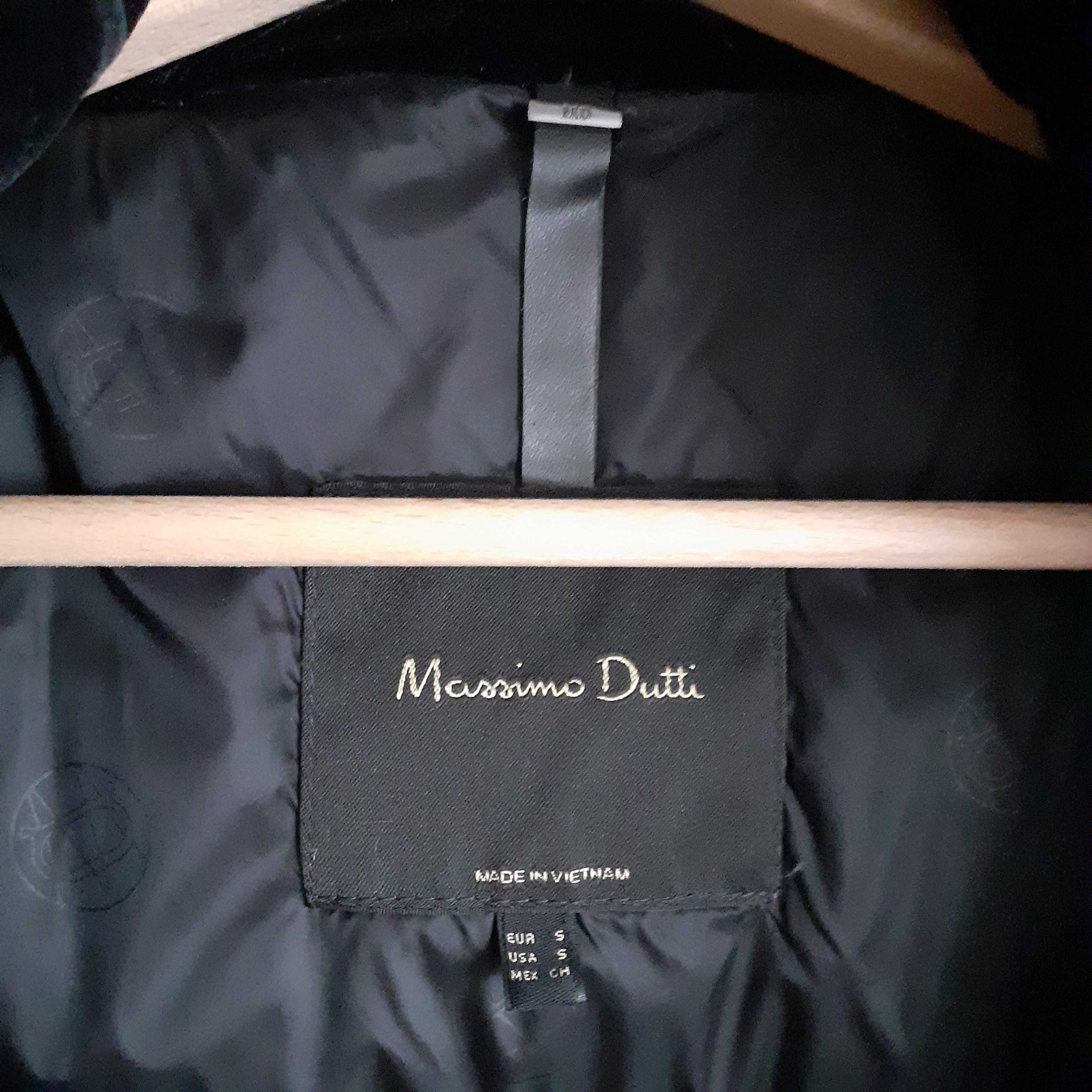 Pikowana welurowa puchowa kurtka // Massimo Dutti
