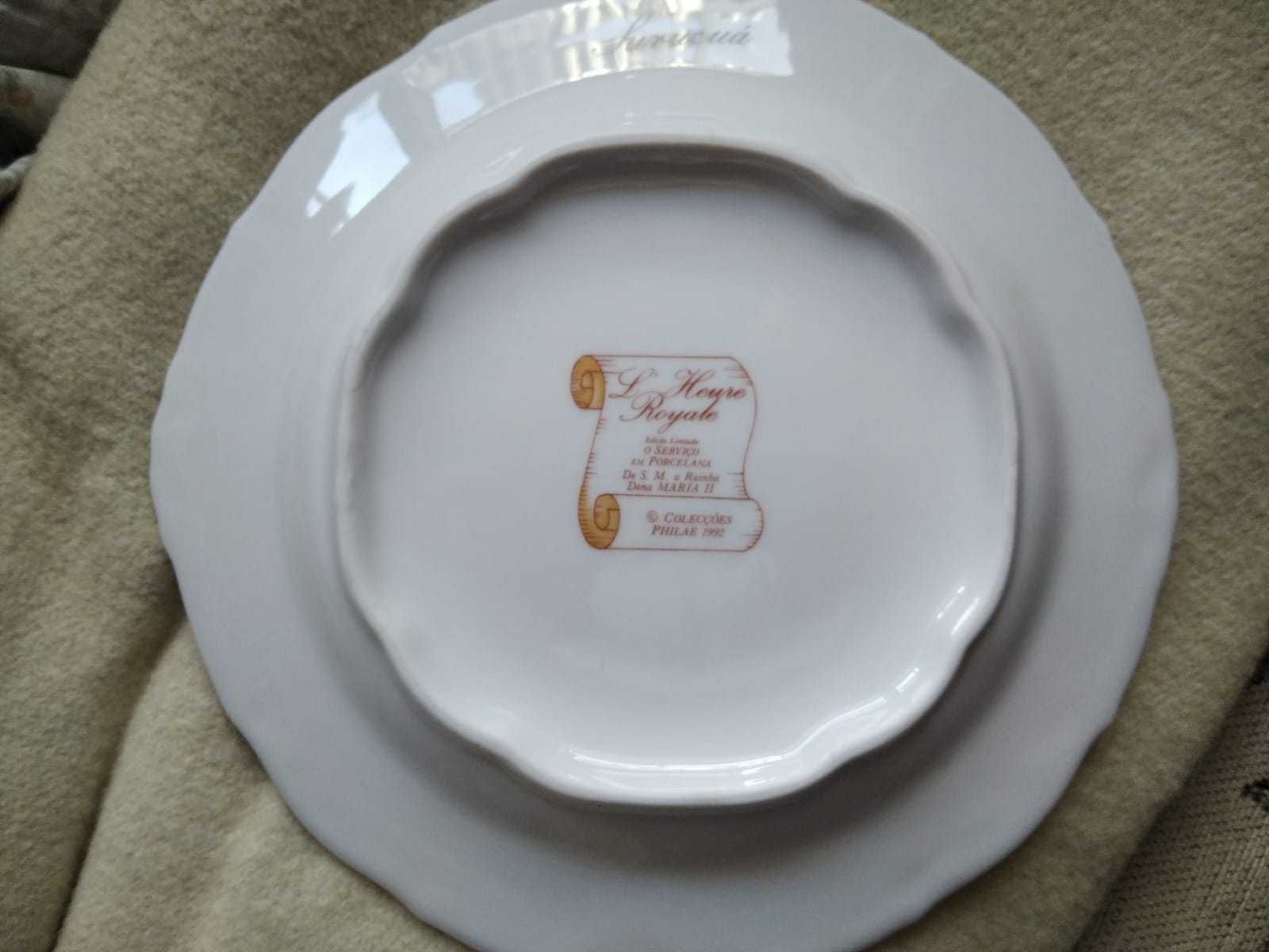 Conjunto de pratos de porcelana L'Heure Royale