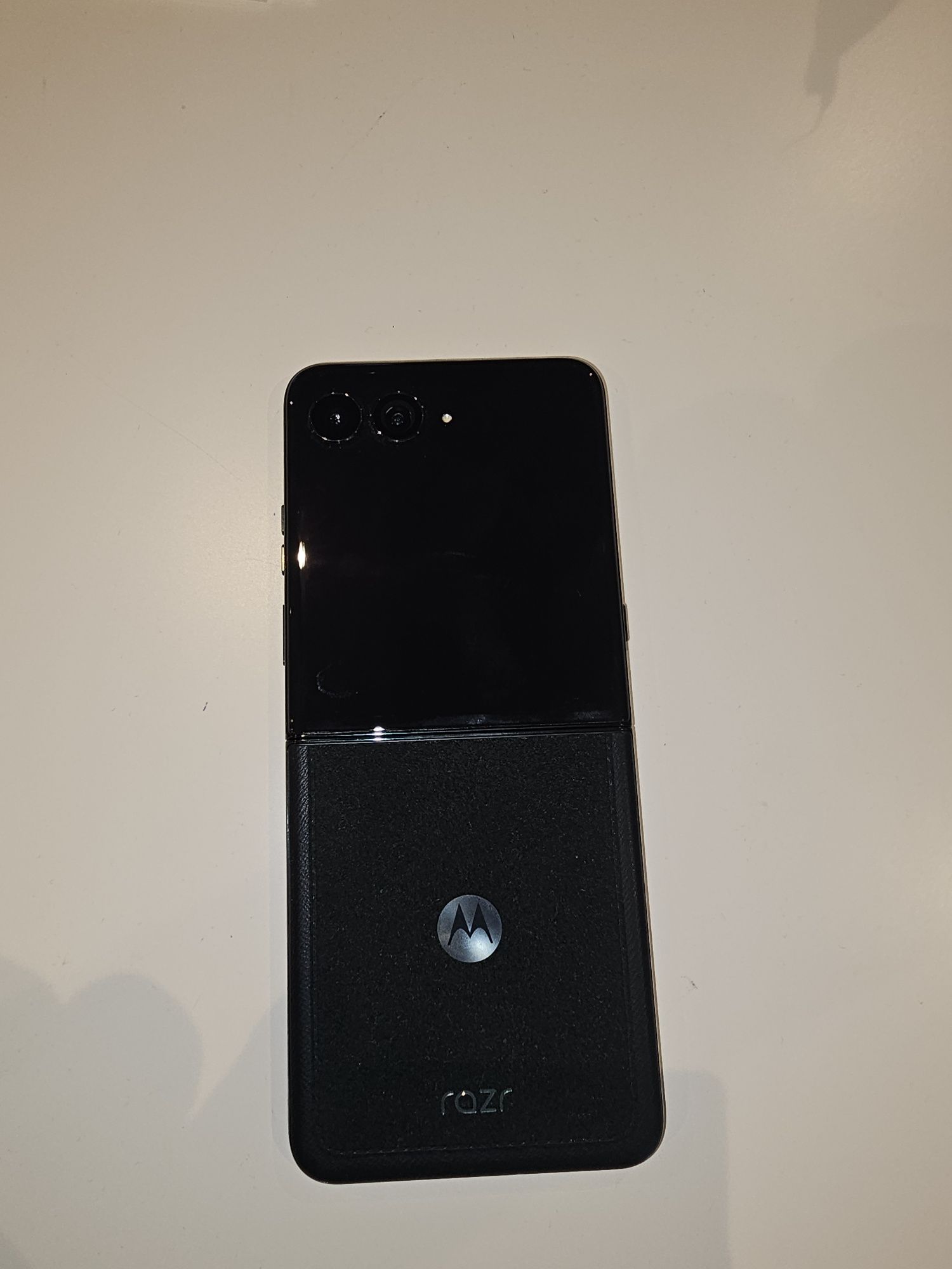 Motorola razr 60 ultra Alcântara