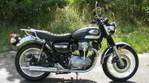 Kawasaki W800 - ciemna zieleń