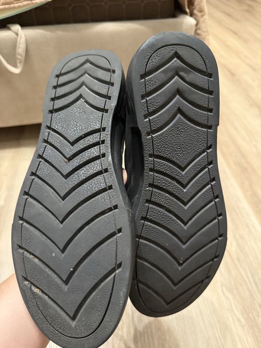 Зимові кросівкі чорні