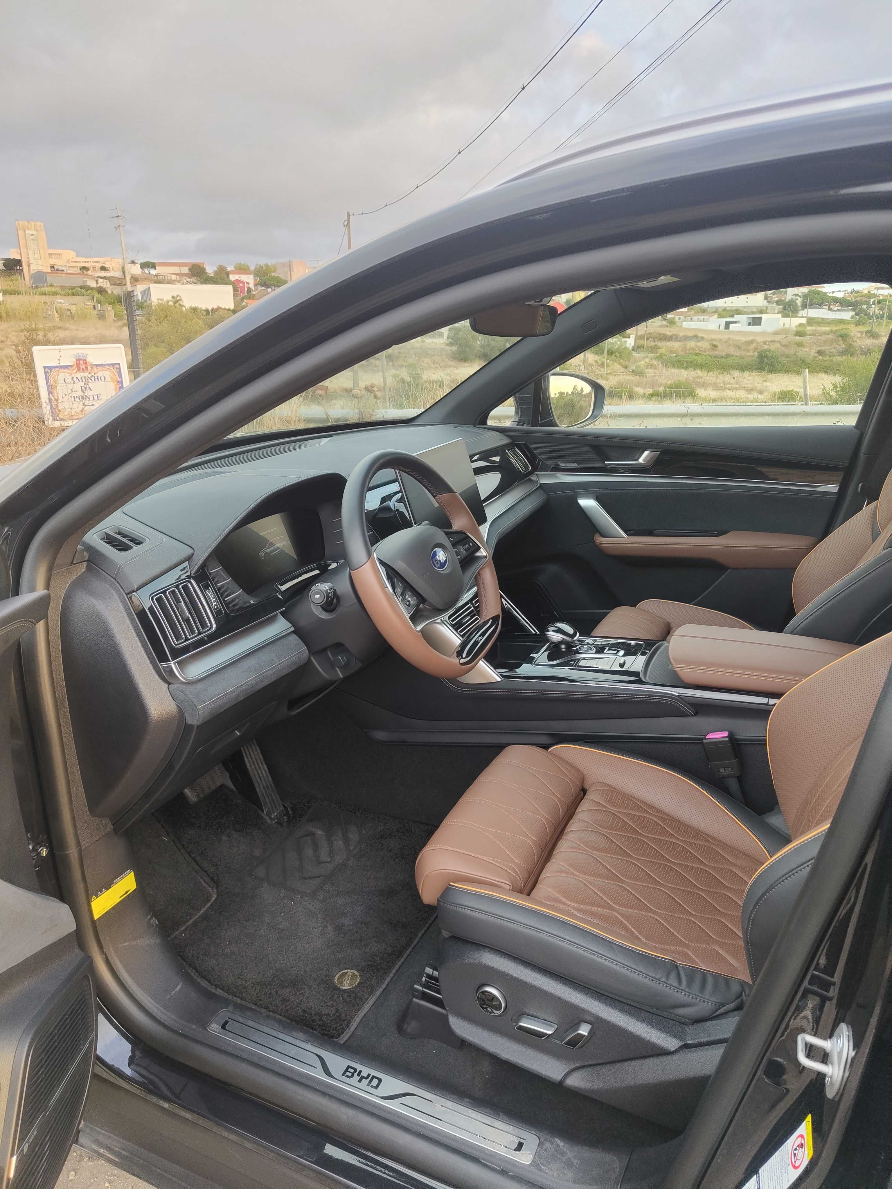 BYD Tang L 100 % elétrico. Salvados