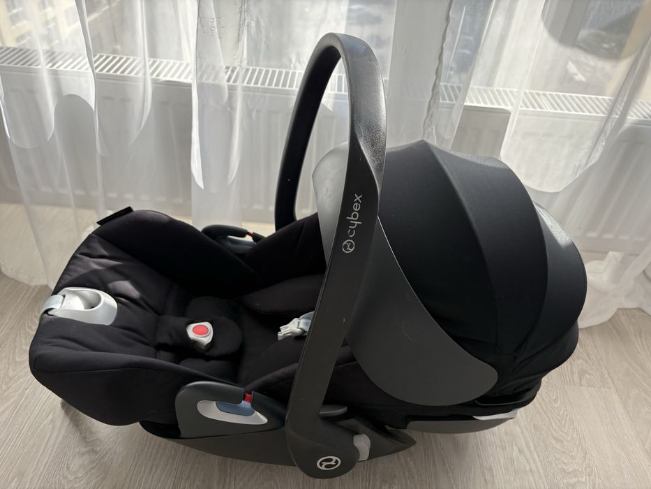 Автокресло Cybex Cloud Z-iSize Pluse Deep Black