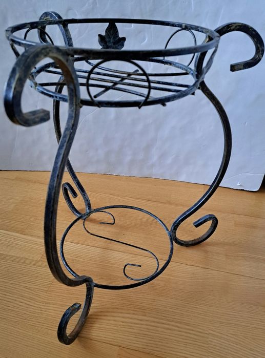 Kwietnik – Metaloplastyka, 2 Poziomy, Mocny, Elementy Dekoracyjne