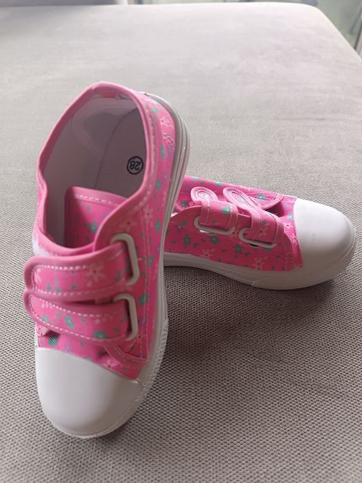 Trampki 28, różowe nowe