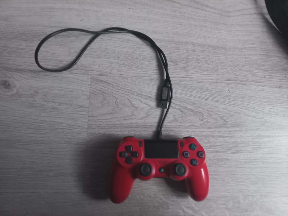 Pad ps4 czerwony Sony