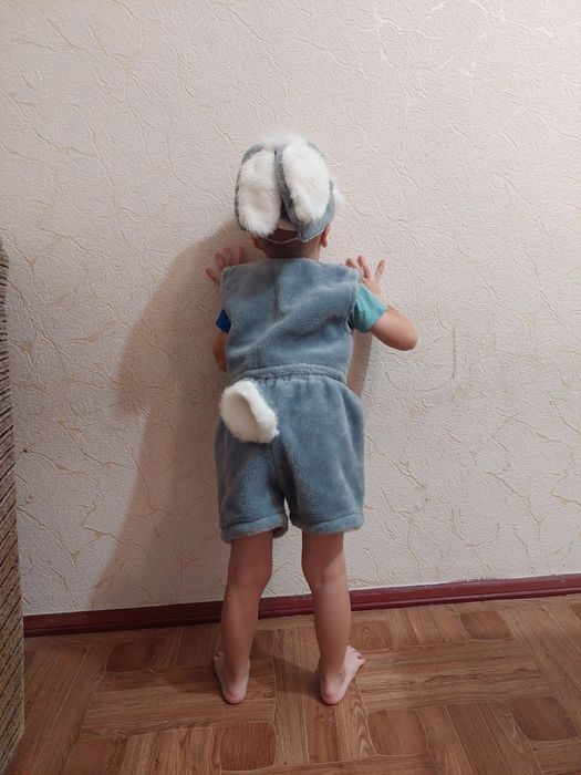 Костюм зайчика. Костюм сніговика