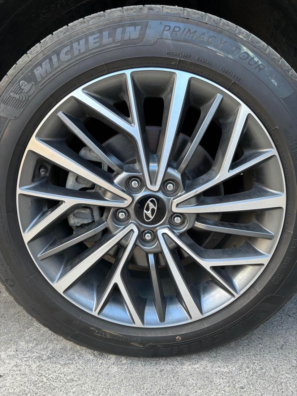 Hyundai Tucson 2.4L 4WD  2021року