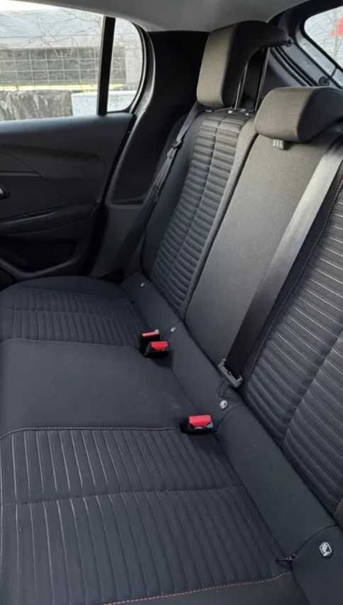 Peugeot e-208 (44.000kms - 136cv - Excelente estado)