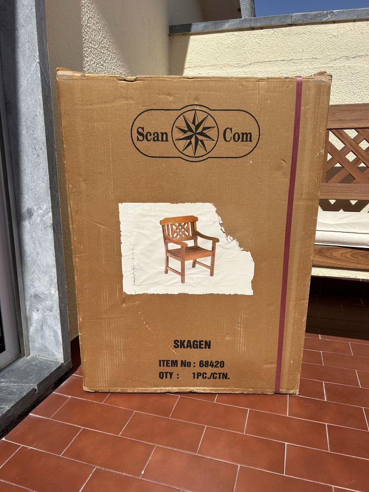 Conjunto 3 cadeirões/sofás de jardim em madeira. Novos.