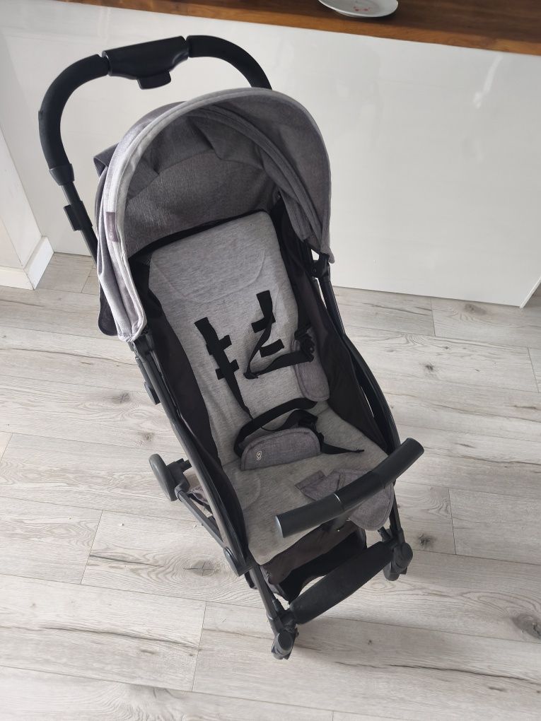 Wózek Kinderkraft spacerówka