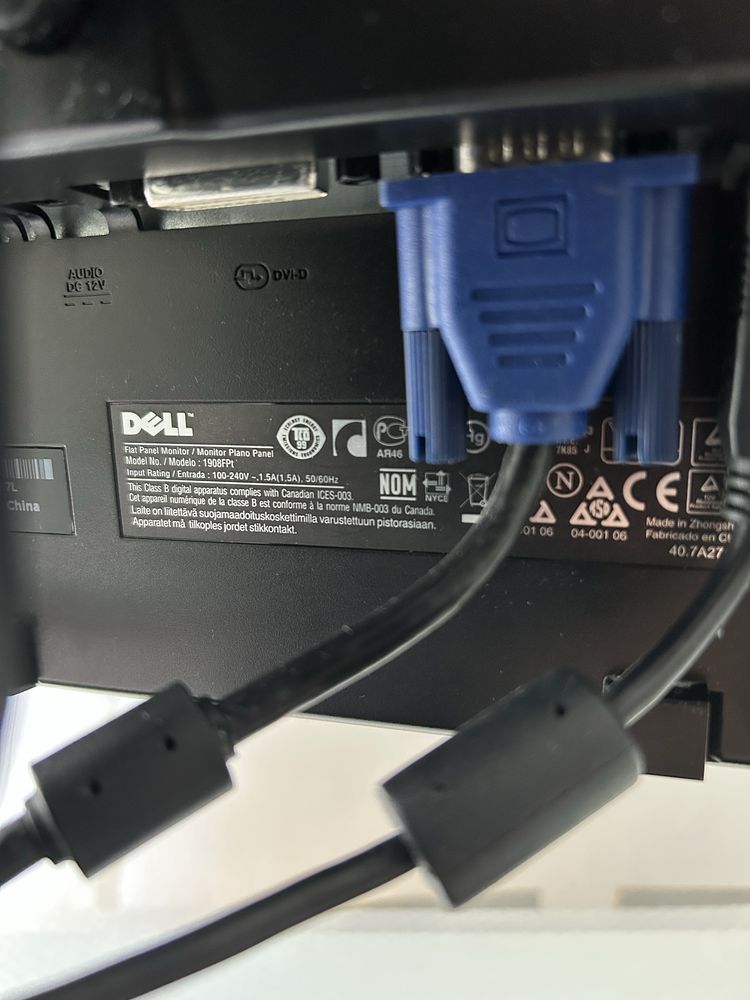 Monitor Dell 1908FPt