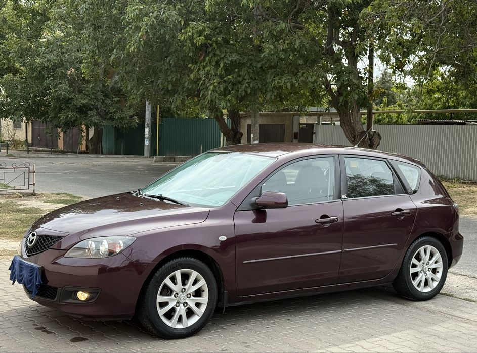 Mazda 3, 1.6 газ/бенз, АВТОМАТ, обслужена, в родной краске