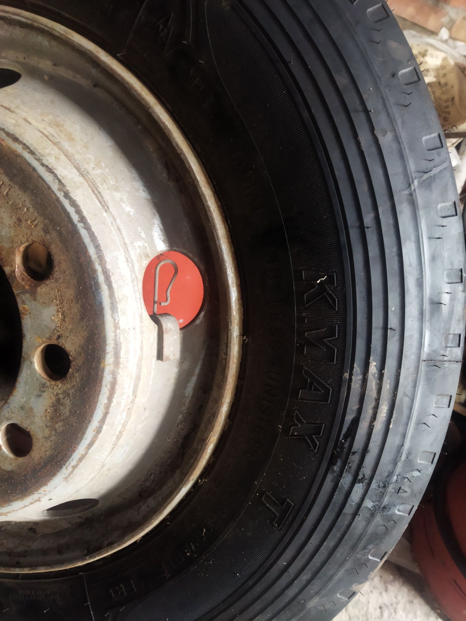 Грузовые шины GoodYear KMax T (прицепная) 245/70 R17,5 143/141J