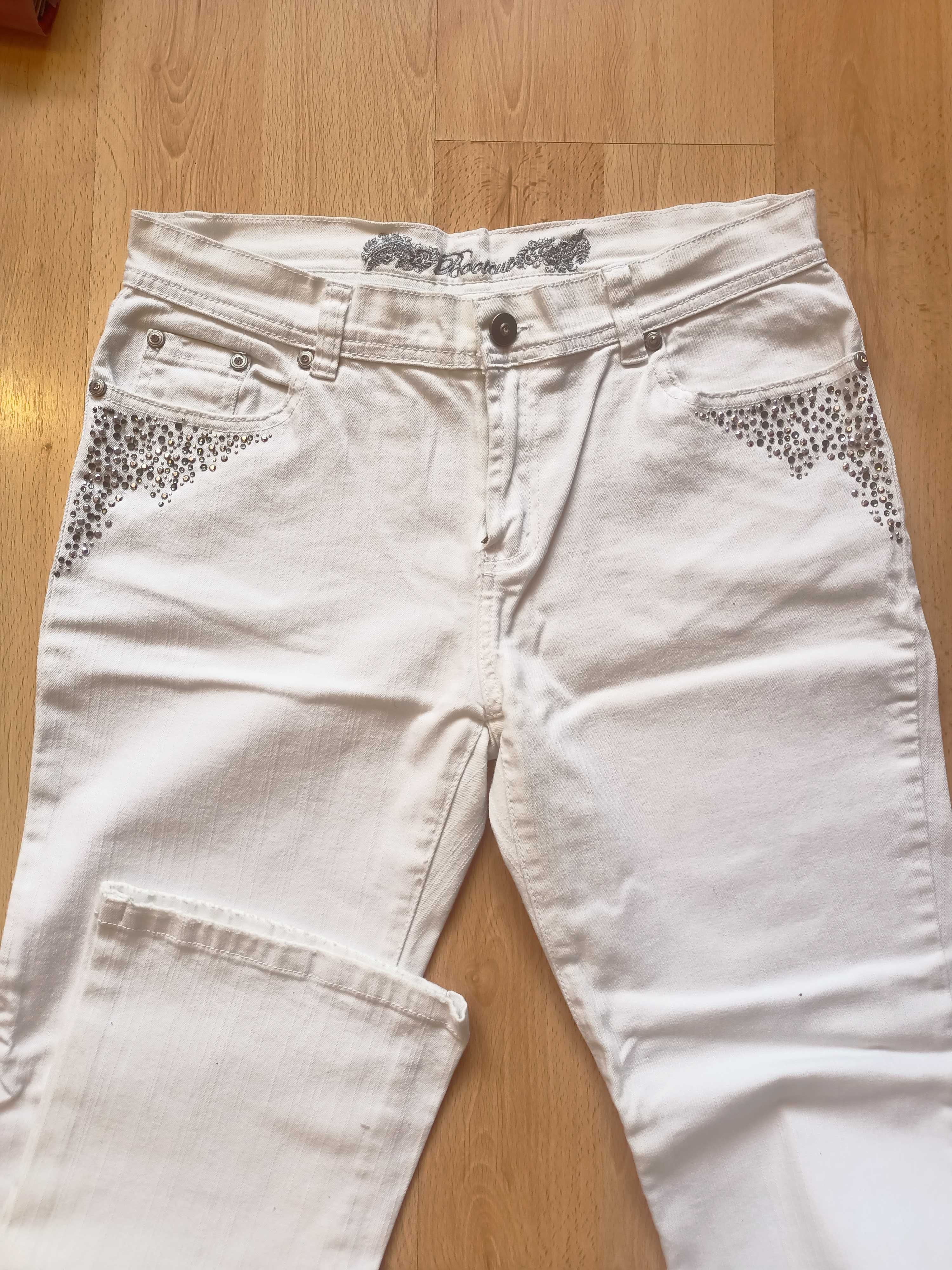 Фірмові гарні білі джинси з вишивкою і камінцями, NEXT,розм.12