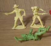 9 Figuras monocromáticas - (Lote 3)