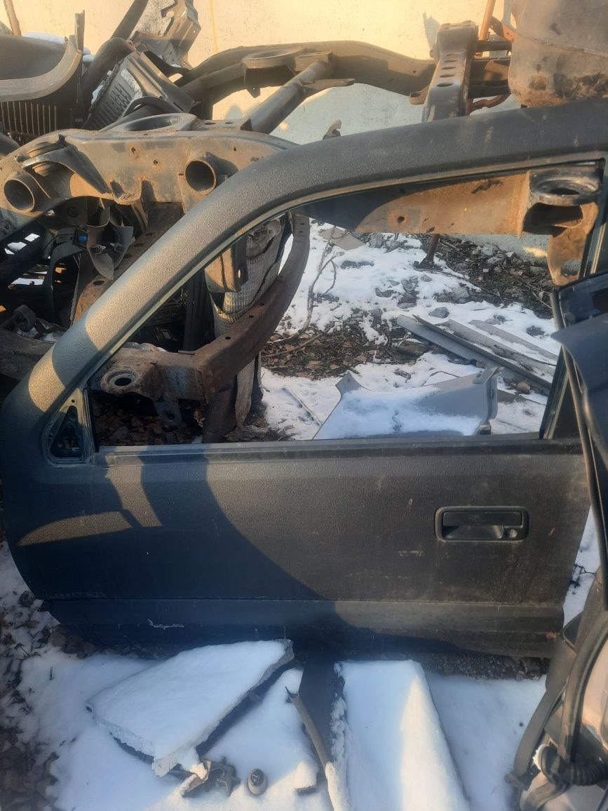 Двері opel frontera a,b