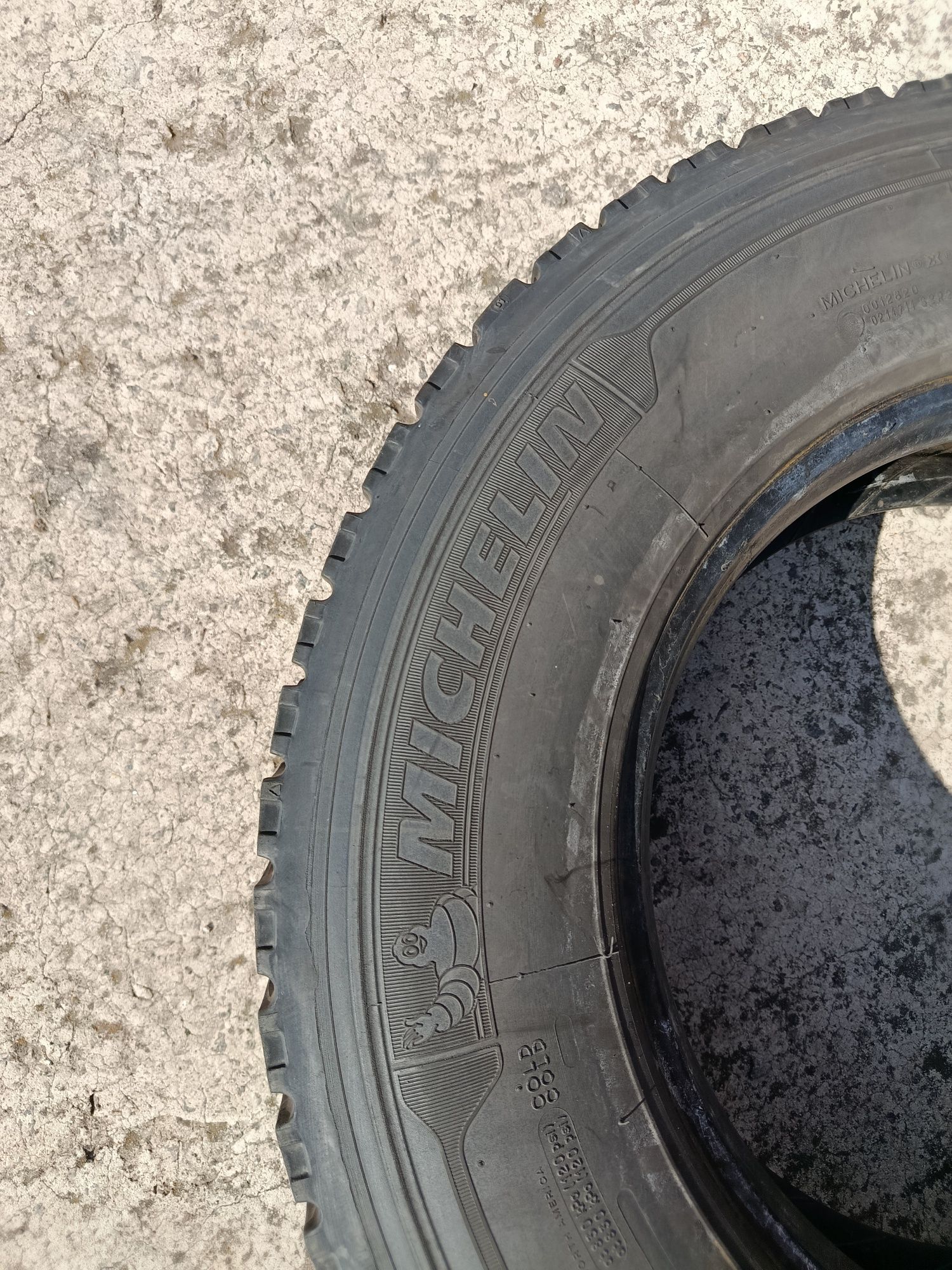 Шины R17.5 245/70 грузовые Michelin, Bridgestone