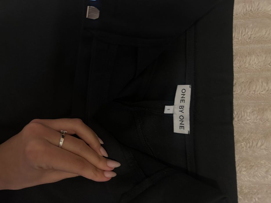 Костюм ONE BY ONE з приталеним жакетом