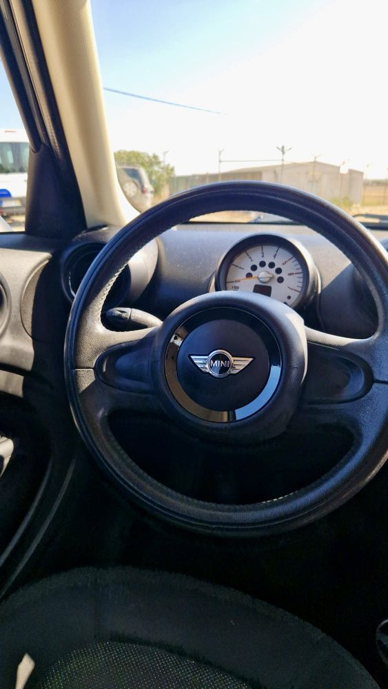 Mini Countryman One D