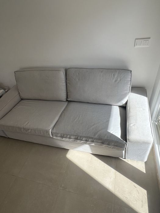 Sofá cinzento ikea kivik