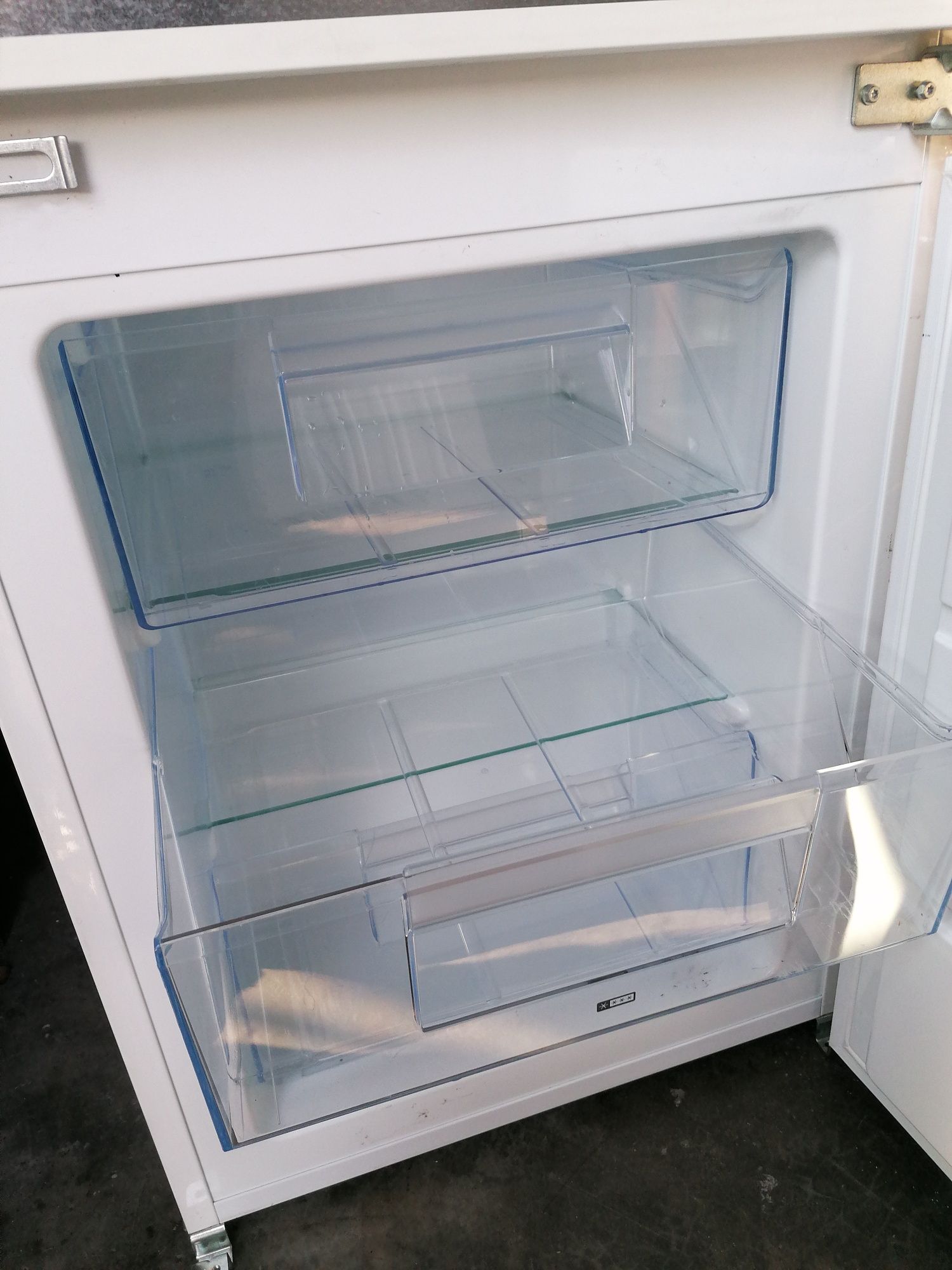 Frigorífico combinado de encastrar Electrolux