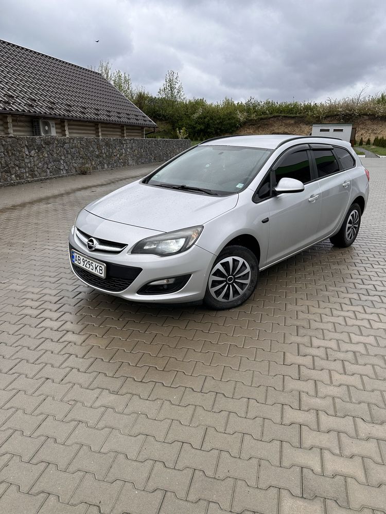 Opel Astra j 2013