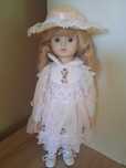 Boneca de porcelana