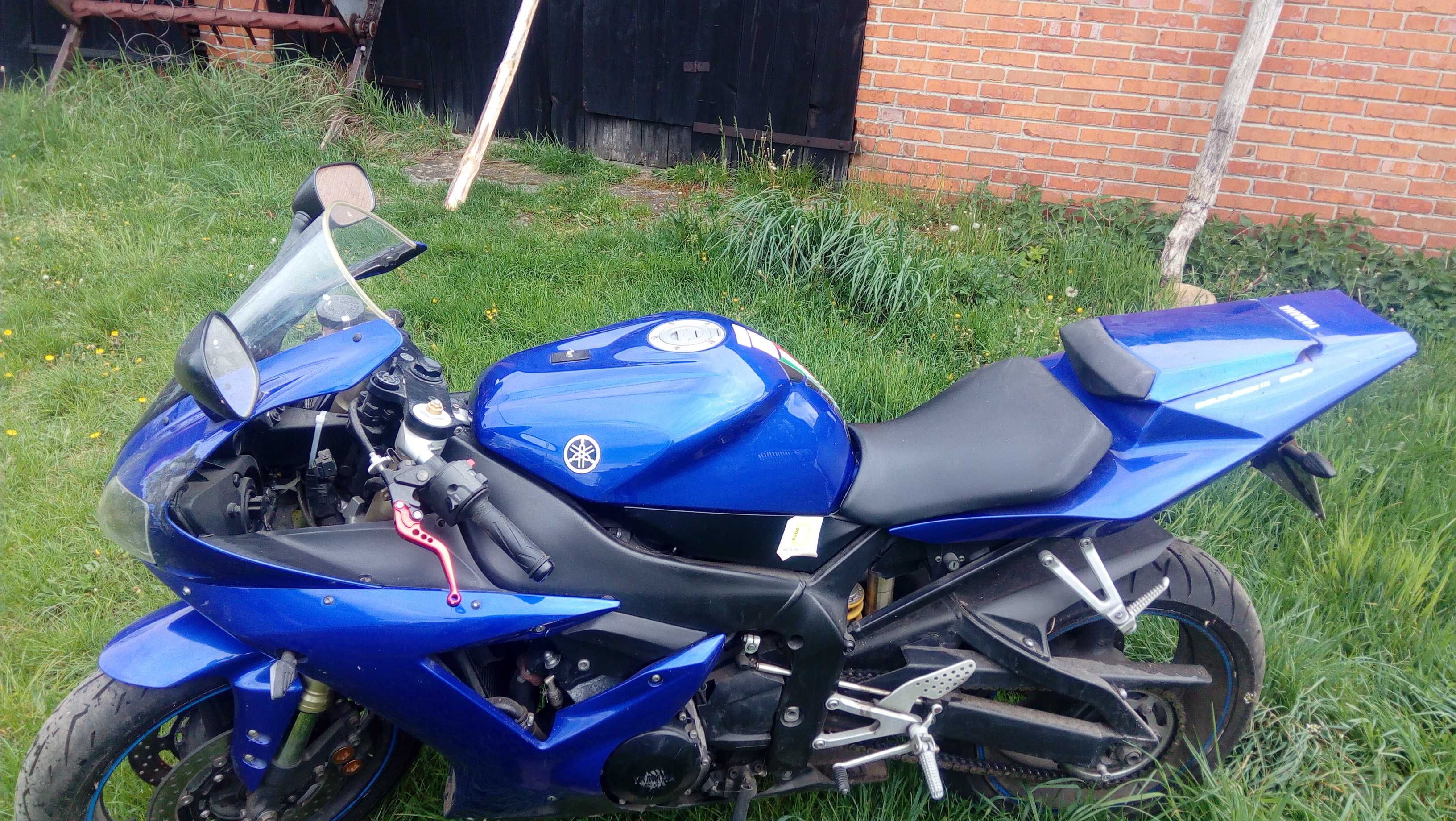 Yamaha R1 RN09 2004