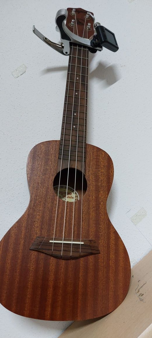 Ukulele Tagima ótimo estado