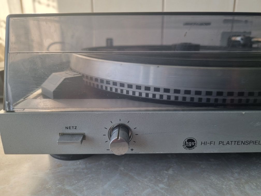 Gramofon Altus P-100 Bernard