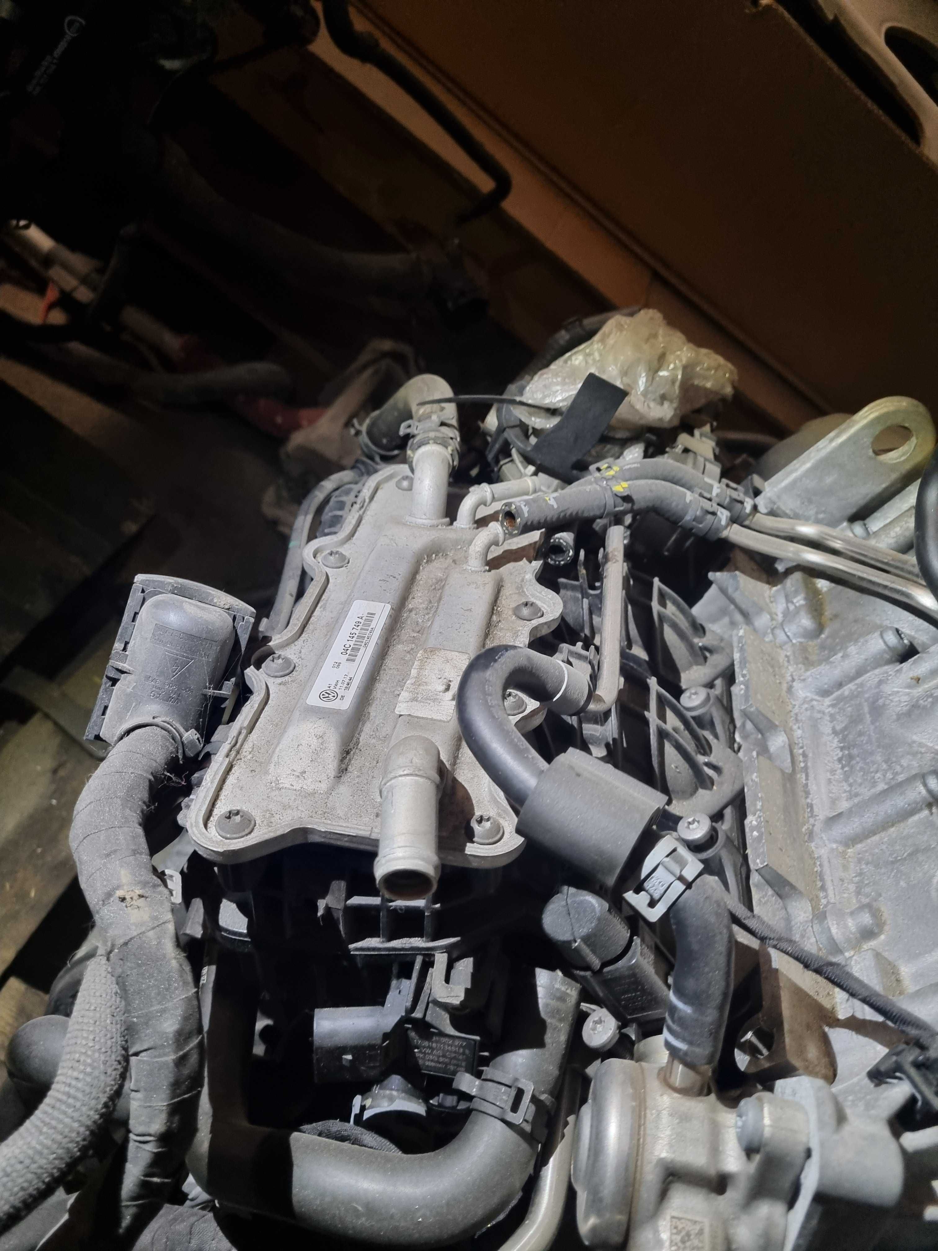 Kolektor ssący 04C145749A Przepustnica 04C133062C 1.0 tfsi VW SEAT