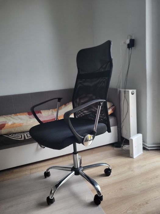 Fotel biurowy/obrotowy/ergonomiczny