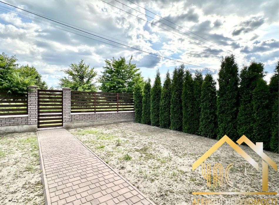 Продам дуплекс село Нове/Боярка з великою ділянкою за приємною ціною